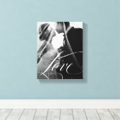 liefde | Elegante kalligrafie met uw foto Canvas Afdruk (Insitu (Houten vloer))