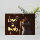 Liefde en Bedankt Foto Dank je bruiloft Folie Uitnodiging (Staand Voorkant)