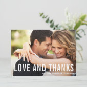 Liefde en Bedankt | Moderne typografie foto bruilo (Staand voorkant)