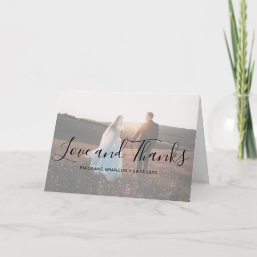 Liefde en Dank Elegant Script Foto Huwelijk Bedankkaart (Voorkant)