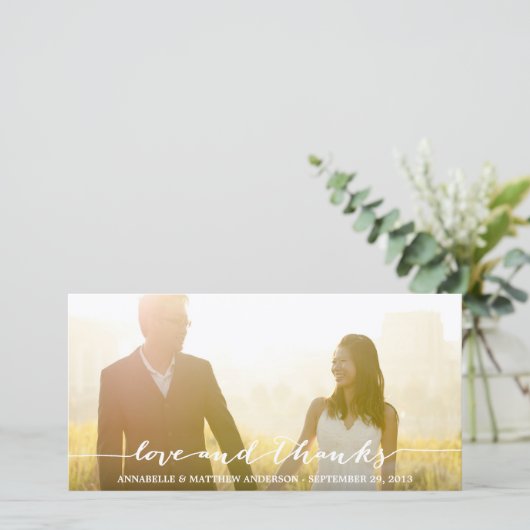 Liefde en Dankbaarheid Script Overlay Trouwdag Bedankkaart (Staand voorkant)