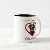 Liefde en een zwart lab tweekleurige koffiemok (Voorkant rechts)