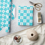 Liefde en licht | Modern Hanukkah Menorah Cadeaupapier<br><div class="desc">Pak je Hanukkah-cadeautjes in stijl met dit mooie,  geraffineerde inpakpapier! Het ontwerp biedt een afwisselend helder turquoise en witte vierkantjes met turquoise menorah illustraties en "Love and Light" in een modern wit blokje.</div>