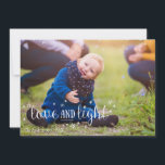 Liefde en lichte sterren Vakdag Fotokaart Feestdagenkaart<br><div class="desc">Stijlvolle en schattige Love and Light Stars Kerstmis of Chanoeka Holiday Photo Card is perfect voor al uw vrienden en familie dit vakantieseizoen. Pas de tekst aan met uw familienaam en het jaar en verwissel het afbeelding voor een foto van uw kinderen,  huisdier of het hele gezin.</div>