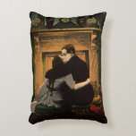 liefde en Romance, Romantic Fireplace Kiss Accent Kussen<br><div class="desc">illustratie liefde en romance afbeelding met een man en een vrouw die smokkelen en zoenen voor een romantische haard.</div>