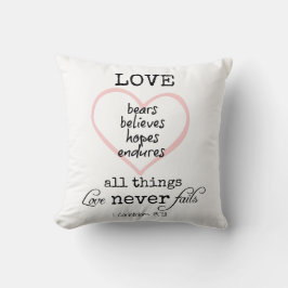 Liefde faalt nooit Bijbelvers Kussen