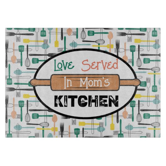 Liefde geserveerd in moeders keuken snijplank (Voorkant)