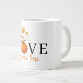 Liefde groeit hier | Pompoenlettering herfst Grote Koffiekop (Voorkant rechts)