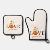 Liefde groeit hier | Pompoenlettering herfst Ovenwant & Pannenlap Set (Voorkant)
