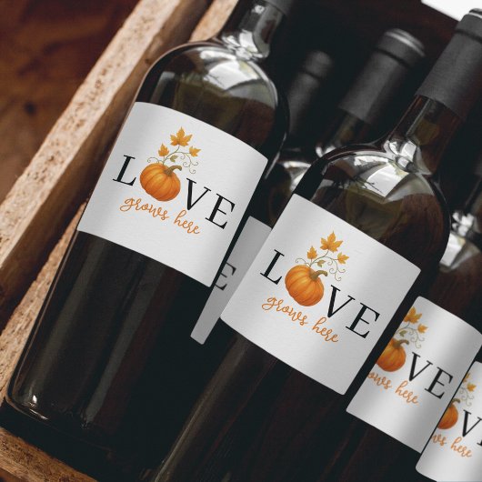 Liefde groeit hier | Pompoenlettering herfst Wijn Etiket
