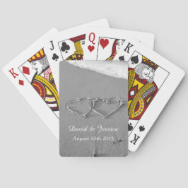 Liefde harten in het zanddek van trouwkaarten speelkaarten