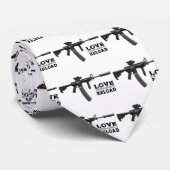 Liefde hoeft nooit AR-15 te herladen Stropdas (Opgerold)