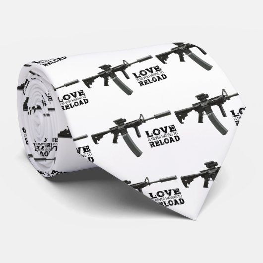 Liefde hoeft nooit AR-15 te herladen Stropdas (Opgerold)