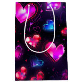 Liefde in beweging: Valentijnsdag Hearts Medium Cadeauzakje (Voorkant)