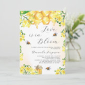 Liefde in Bloom geel bloemetjes bijen Vrijgezellen Kaart (Staand voorkant)