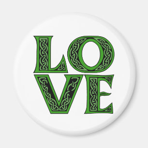 Liefde in een Iers Keltisch lettertype Magneet