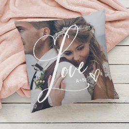 Liefde in elegante schrift | Twee foto's met hart Kussen