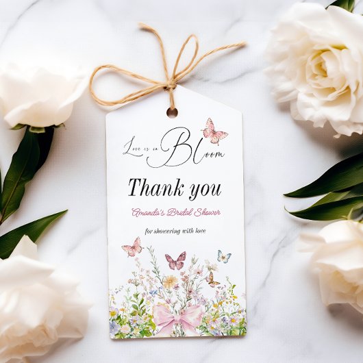 Liefde in volle bloei roze strik bruidsfeest cadeaulabel