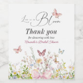 Liefde in volle bloei Roze strik Bruidsfeest Wijn Etiket (Enkel label)