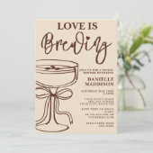 Liefde is aan het Bruisen Espresso Martini Bruidsb Kaart (Staand voorkant)