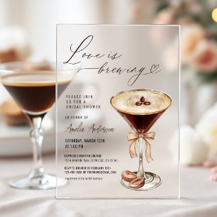Liefde is aan het Bruisen Espresso Martini Bruidsd Acryl Uitnodigingen