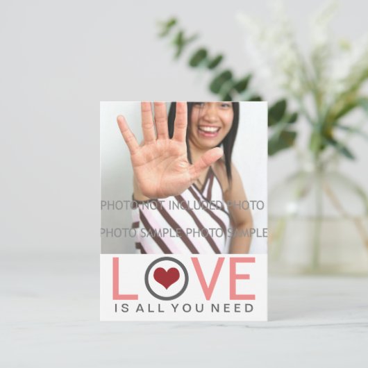 Liefde is alles wat je nodig hebt, koraalgrijze fo briefkaart (Staand voorkant)