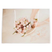 Liefde is alles wat je nodig hebt. large cadeautasje (Voorkant)