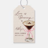 Liefde is brouwende Martini Bruiloft Cadeau Tag Cadeaulabel (Voorkant)