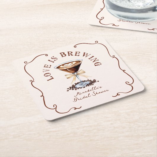 Liefde is Bruisend Espresso Martini Bruiloftsfeest Kartonnen Onderzetters (Schuin)