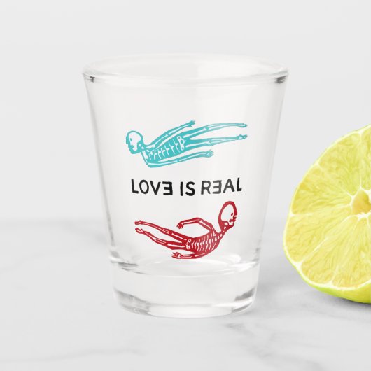 Liefde is echt Skeleton Logo Shot Glas (Voorkant)