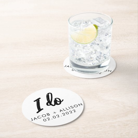 liefde is een liefje elegante chocoladebruiloft. ronde kartonnen onderzetter (Insitu)