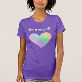 Liefde is een Magische regenbooggradiënt T-shirt