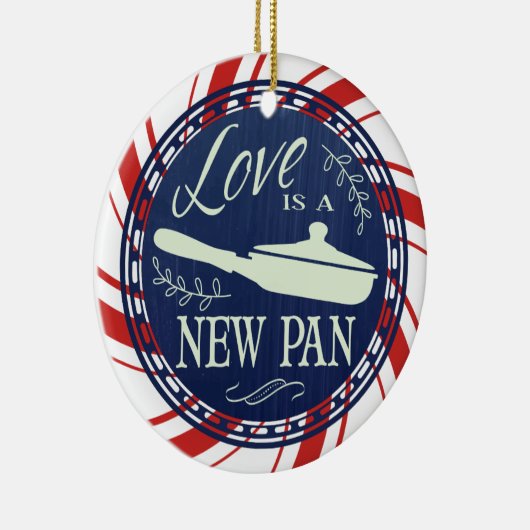 Liefde is een nieuwe pan die culinaire kerstmis ko keramisch ornament (Rechts)