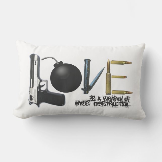 Liefde is een weapon pillow kussen (Voorkant)