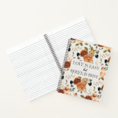 Liefde Is Eenvoudig Maar Koningin Is Bezig Bloemig Notitieboek (Binnen)