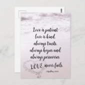 Liefde is Geduldig Bijbelvers Strand Bruiloft Briefkaart (Voorkant / Achterkant)