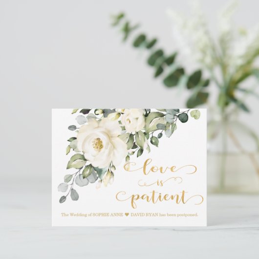 Liefde is geduldig Witte Bloemen Huwelijk uitgeste Briefkaart (Staand voorkant)