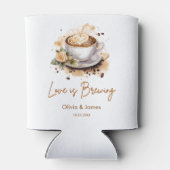 Liefde is het brouwen van bruine koffie bruiloft blikjeskoeler (Achterkant)