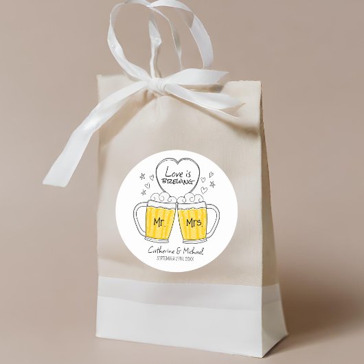 Liefde is het brouwen van handgetekende bierglazen ronde sticker