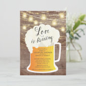 Liefde is het brouwen van koppels Douche Uitnodigi Kaart (Staand voorkant)