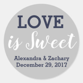 Liefde is het Verloving van de zoete marine Blue S Ronde Sticker