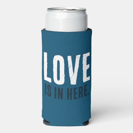 LIEFDE is hier. Grappig citaat. Blauw en wit. Seltzer Blikjeskoeler (Seltzer Voorkant)