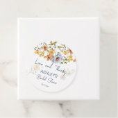 Liefde is in bloei stoffige blauwe bloemen bruilof bedankjes labels (In situ)