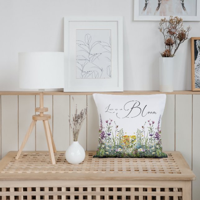 Liefde is in bloei Wilde bloemen Bruidsdouche Kussen (Creator heeft geüpload)