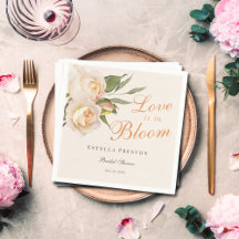 Liefde is in bloei Witte rozen Crème Bruiloftsdouc