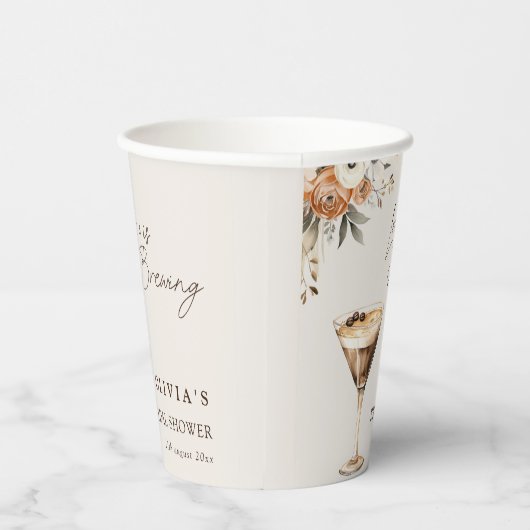 Liefde is in de lucht Espresso Martini Bruidsfeest Papieren Bekers (Rechts)