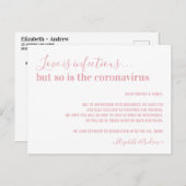 Liefde is infectieuze blush roze bruiloft uitstel aankondigingskaart (Voorkant / Achterkant)