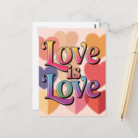 Liefde is kleurrijke harten typografie briefkaart (Voorkant / Achterkant in situ)