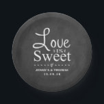 Liefde is lief! Aangepast Chalkboard bruiloft Papieren Bordje<br><div class="desc">Liefde is lief! Aangepaste Borden voor Chalkboard Weddenschappen</div>
