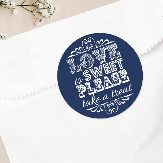 Liefde is lief, alsjeblieft een Treat. Wedding Fav Ronde Sticker